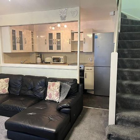 London 1 Bed Cosy House Διαμέρισμα Norwood Εξωτερικό φωτογραφία