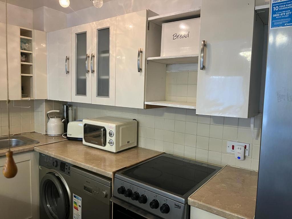 London 1 Bed Cosy House Διαμέρισμα Norwood Εξωτερικό φωτογραφία